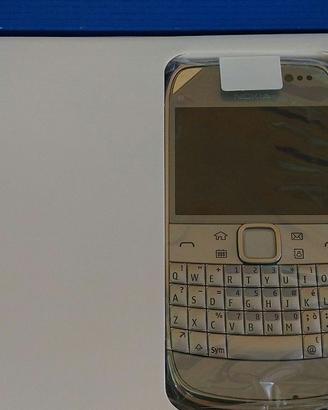 NOKIA E 6-00 : NUOVO DI ZECCA