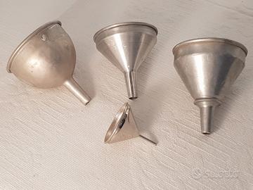 Imbuti piccoli 4 pezzi Vecchi / Vintage