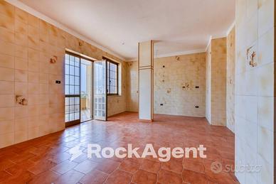 APPARTAMENTO GRAGNANO