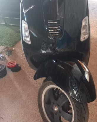PIAGGIO VESPA GTS 300 09