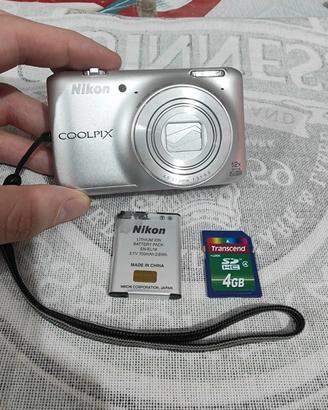 Fotocamera Nikon Coolpix S6400