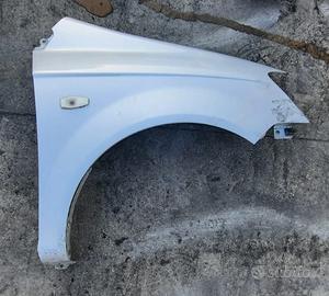 HYUNDAI GETZ 2006 - PARAFANGO DESTRO