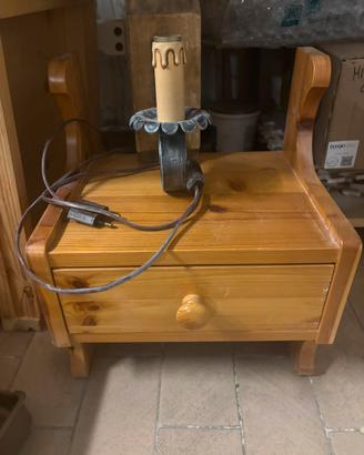 Comodino e applique vintage anni ‘80