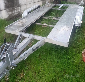 Carrello nautico e sportivo