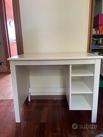Scrivania Ikea Brusali