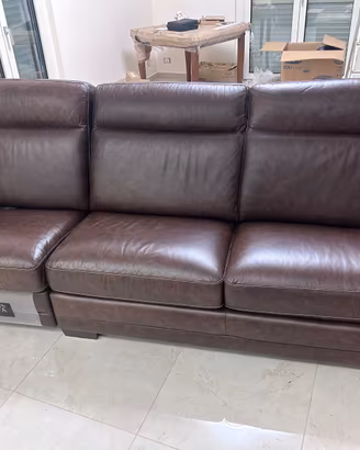 divano letto in pelle quasi nuovo