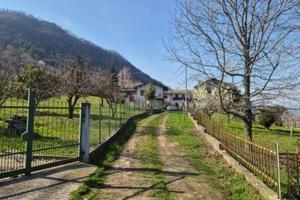 Immobile in asta di 129 m² con 2 locali a Barge