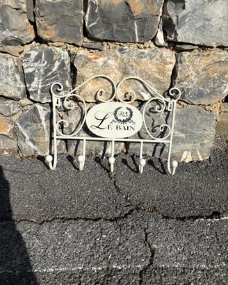 Appendiabiti in ferro