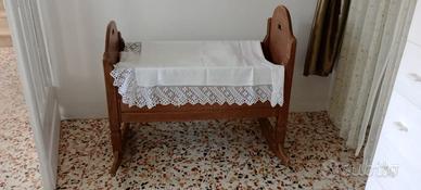 culla a dondolo legno massello 103 x 90  h 84 cm.j
