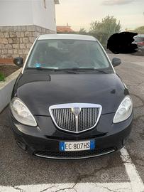 Lancia Y