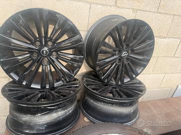 cerchi in lega opel r 18
