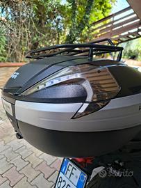 Baule Givi maxia 4 con supporto portapacchi