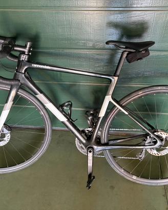 Bici cannondale supee six evo 2020