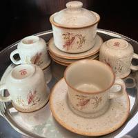 Servizio caffè per 4 persone.