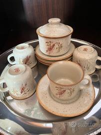 Servizio caffè per 4 persone.