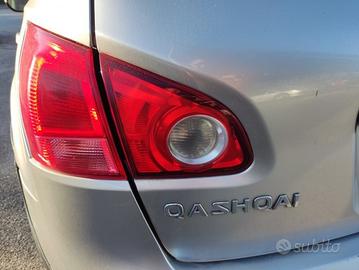 Fanale post. sx int. NISSAN QASHQAI del 2008