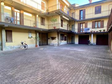 2 LOCALI A VAILATE