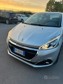 Peugeot 208 allure 1600