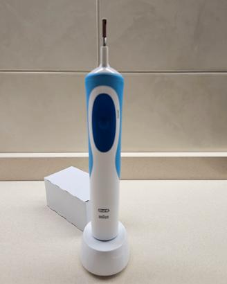 Spazzolino elettrico Oral B