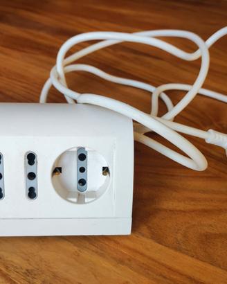 Ciabatta Multipresa Ticino con presa USB