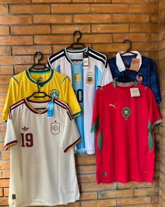 Maglie da Calcio Nazionali Nuove con Etichetta