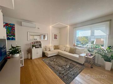 BREGNANO vendiamo VILLA BIFAMILIARE con giardino