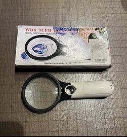 🔍 Lente d’ingrandimento con 3 LED – portatile