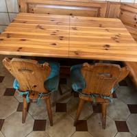 Tavolo in legno + 3 sedie + casa panca ad angolo