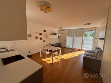 Appartamento di 50 m² con 1 locale e box auto a Tr
