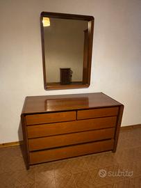 Como’ e specchiera anni 70