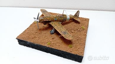 Macchi MC202 "Folgore" Scala 1/72 con Diorama