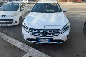 Mercedes benz GLA200