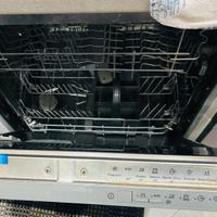 Lavastoviglie Electrolux ad incasso 14 coperti