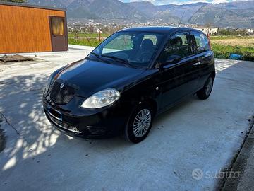 Lancia Ypsilon 1.3 MJT 75 CV Argento anno 2008