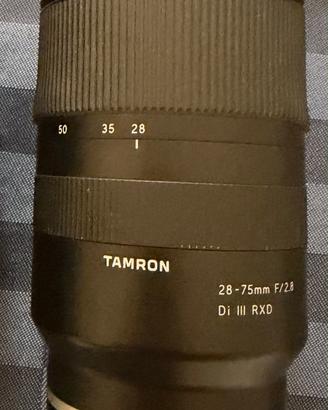 TAMRON 28-75mm F/2.8