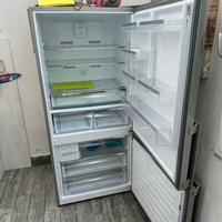 Whirpool Frigorifero Combinato Capacità 588 litri