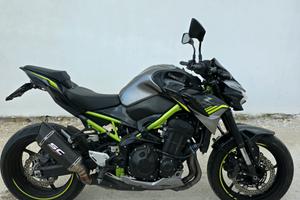 KAWASAKI Z900 