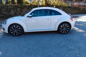 VOLKSWAGEN Maggiolino - 2012