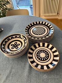 Set 18 piatti porcellana Baci Milano bianco/nero
