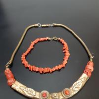 Collana con coralli