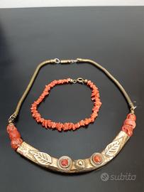 Collana con coralli
