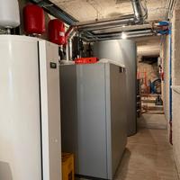 aldaia a pellet Vitoligno 300 C 32 kw e Puffer