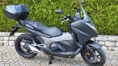 Honda integra 750 6000 km unico proprietario