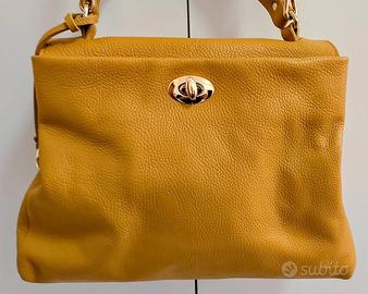 Borsa da donna Vera pelle colore senape firmata.