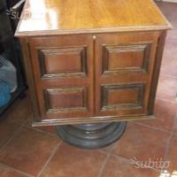 Mobiletto Bar Vintage e Macchina da Cucire Necchi