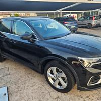 AUDI Q3 45 tdi quattro S tronic Edition