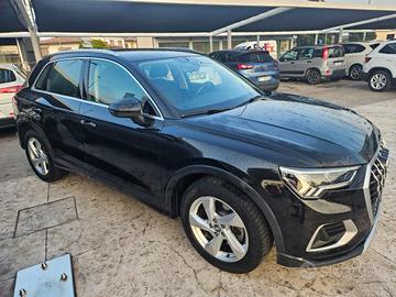 AUDI Q3 45 tdi quattro S tronic Edition