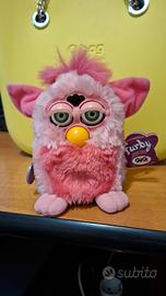 Adotta un Furby 