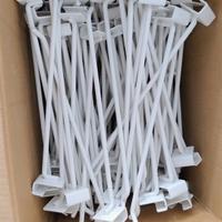 Ganci blister metallo