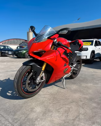 Ducati Panigale V4S